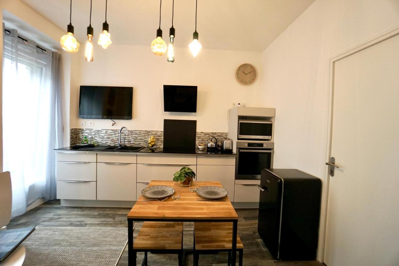 Le 12 * Hyper Centre* Apartment Лориан Екстериор снимка