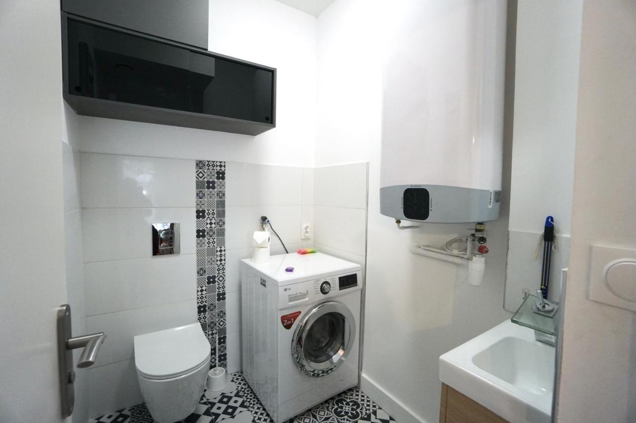 Le 12 * Hyper Centre* Apartment Лориан Екстериор снимка